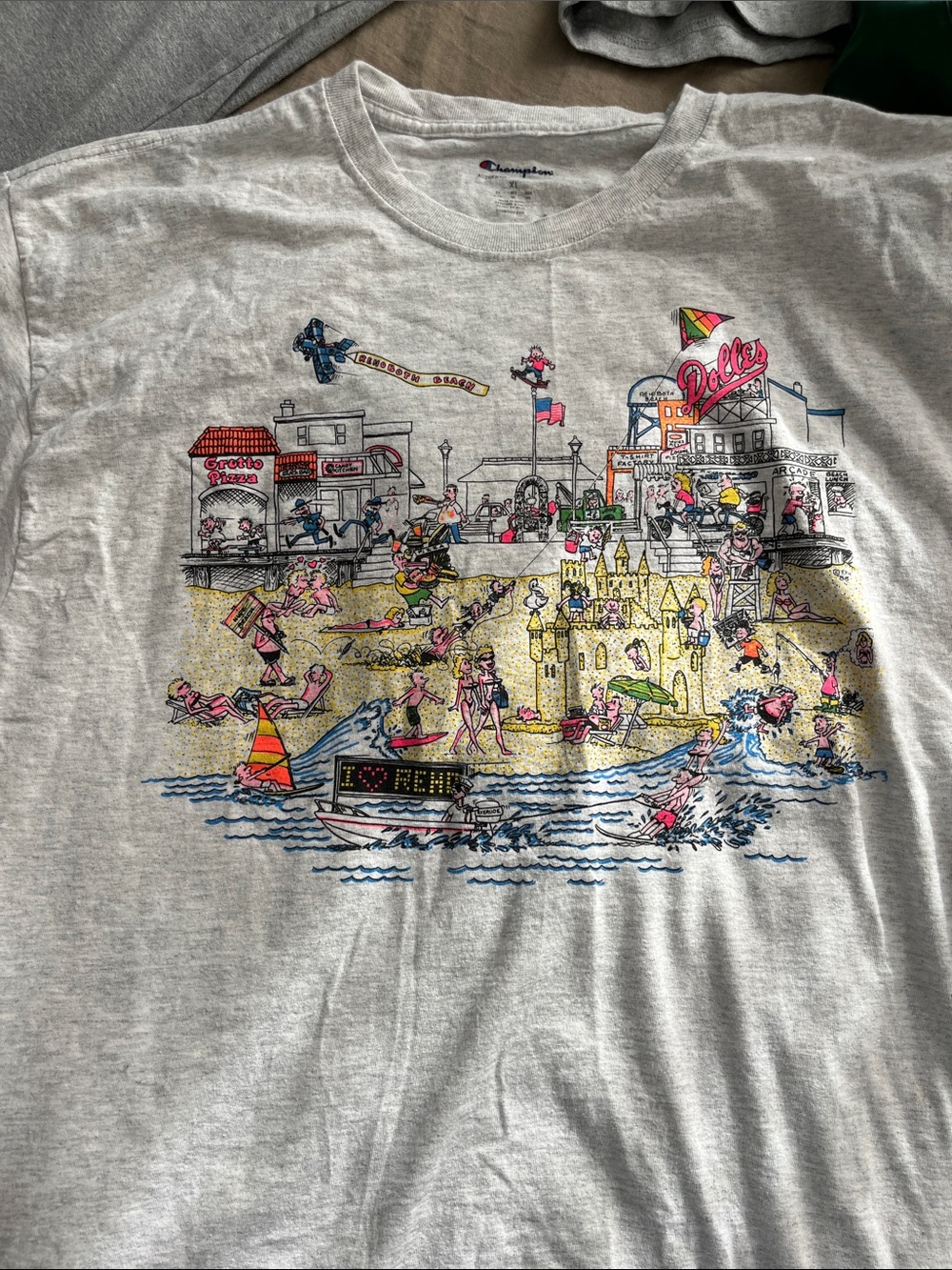 Champion Graphic Tee - Light Gray Beach Scene - Rehobeth Beach